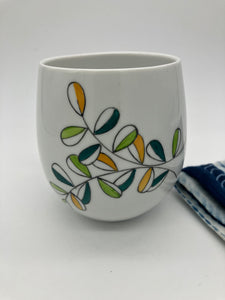 Mug porcelaine peint main - nuances de vert anis et foncé et jaune- ahjalouses